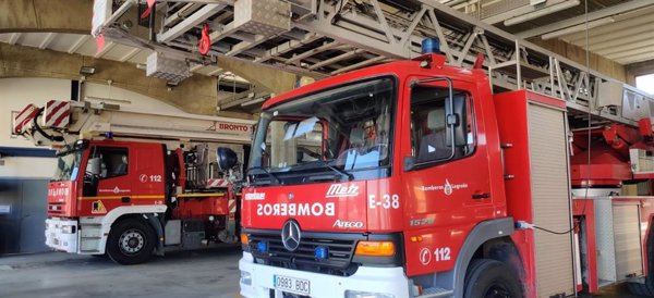 Extinguido el incendio declarado esta madrugada en una industria de Oyón (Logroño), que ha causado daños materiales