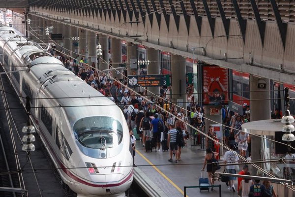 Retrasos de hasta 95 minutos en las conexiones por tren entre Andalucía y Madrid por una incidencia en la vía