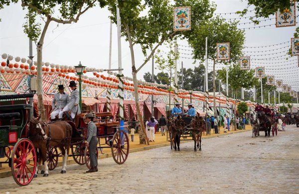 Alcalde de Sevilla anuncia que la Feria contará con casi 250 casetas más en 2026 y descarta su traslado