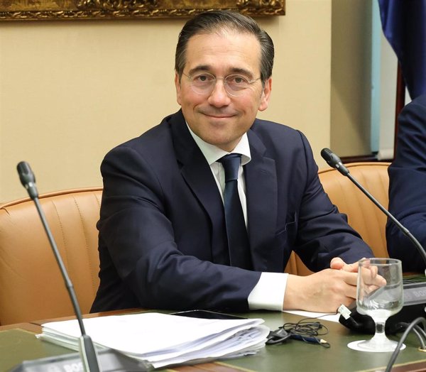 Albares agradece a Marruecos su ayuda durante el apagón y celebra el paso de 3,5 toneladas por las aduanas
