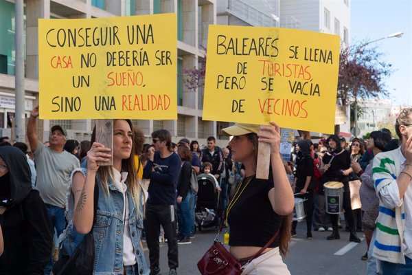 Congreso y Senado abordarán esta semana la regulación para la compra de viviendas a extranjeros en Baleares y Canarias