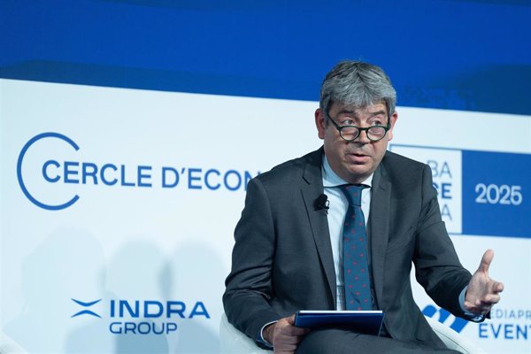Planes (Fluidra) prevé que los aranceles suban un 10% los precios del mercado en piscinas