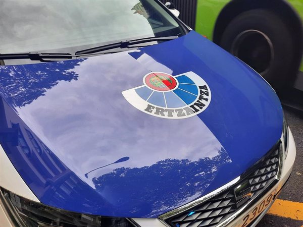 Detenido cuando circulaba en sentido contrario y con las luces apagadas por la N-622 en Vitoria-Gasteiz