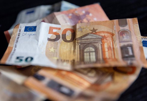 El Tesoro coloca 5.767,57 millones en letras y recorta el interés ofrecido a inversores a mínimos de 2022