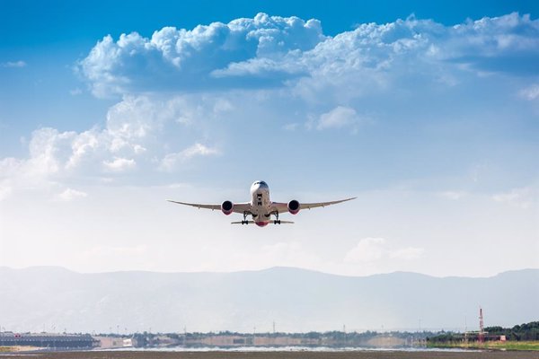 El tráfico aéreo en Europa crece un 4,3% hasta marzo, pero los aeropuertos avisan de una desaceleración