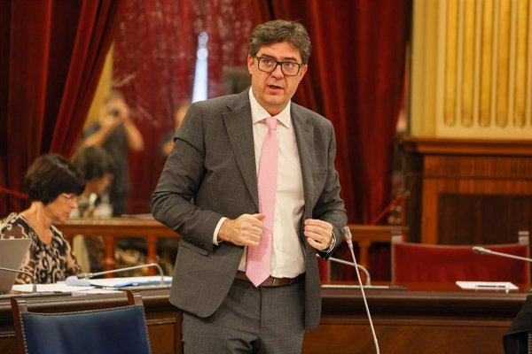 Parlament balear convalida el decreto turístico que reactiva intercambio de plazas con rechazo de la izquierda