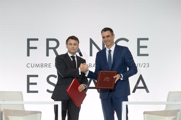 El Tratado de Amistad con Francia supera el primer trámite en el Congreso con la abstención del PP