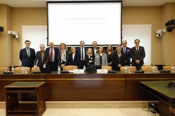 Parlamentarios señalan la necesidad de impulsar la Medicina Personalizada de Precisión de forma equitativa y eficiente
