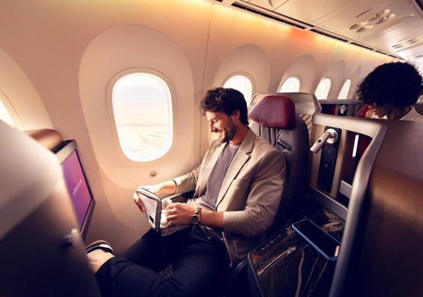 Latam Airlines comienza a operar aviones con cabinas Premium Business, con una inversión de 316 millones