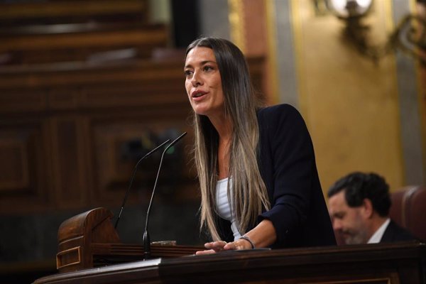 Junts cuestiona la consulta del Gobierno sobre la OPA al Sabadell y cree que Cataluña 