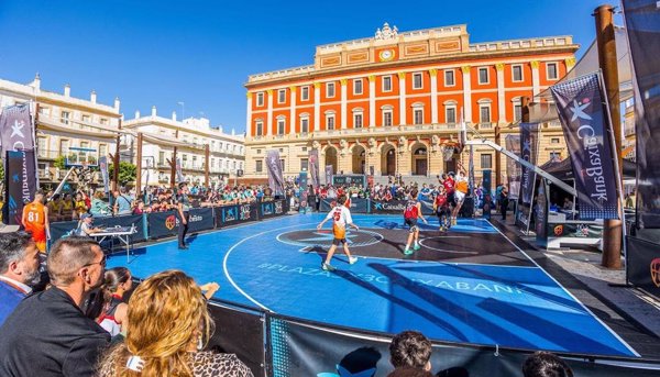 La FEB renueva el Circuito 3x3 CaixaBank 2025