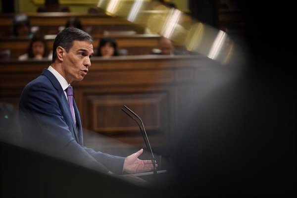 Sánchez cuestiona a las ONG y precisa que España compra a Israel equipamientos y envía piezas para ser reparadas