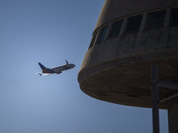 El Congreso aprueba mañana la Ley de Navegación Aérea que incluye las subvenciones a los vuelos insulares