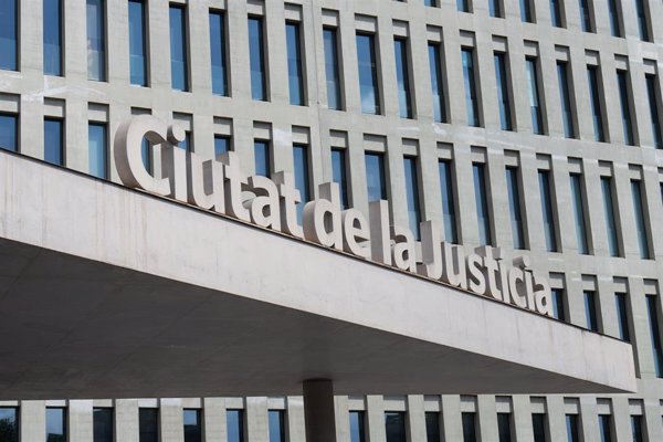 Un juzgado de Barcelona mantiene en suspenso la eutanasia de una joven hasta que la sentencia sea firme