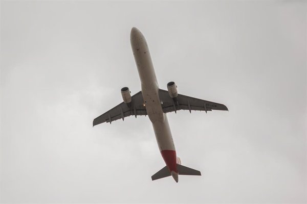 Junts logra apoyo en el Congreso para que sanitarios de aviones tengan coeficientes reductores de jubilación