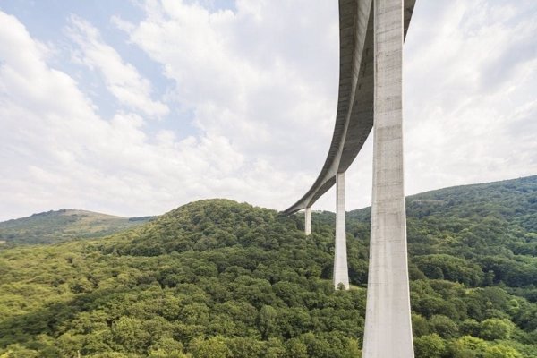Ferrovial mejora un 40% su eficiencia contable al integrar tesorería y contabilidad con Stratesys