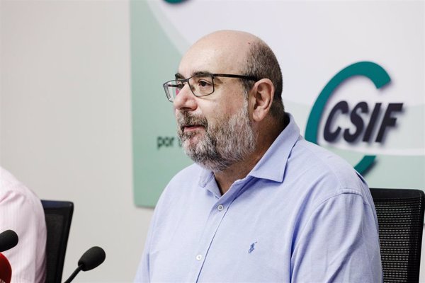 CSIF plantea a CCOO y UGT una gran movilización para que el Gobierno suba los sueldos de los funcionarios