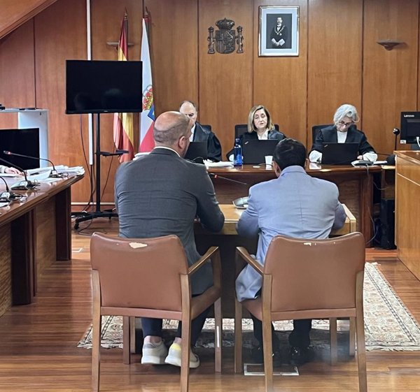 El acusado de prostituir a una mujer rumana con discapacidad sufre un ataque que aplaza el final del juicio