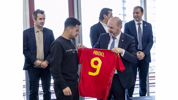 El árbitro recientemente agredido en Guadalajara recibe el apoyo y reconocimiento de la RFEF