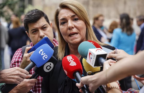 Camarero dice que Generalitat está abierta a las víctimas de la dana y pide a PSPV y Compromís que dejen de utilizarlas