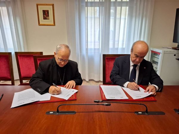 La Organización de Estados Iberoamericanos felicita al Papa León XIV, con quien firmó un convenio en enero