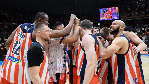 El Barça alarga su pena perdiendo ante un Leyma Coruña que se aferra a la Liga Endesa