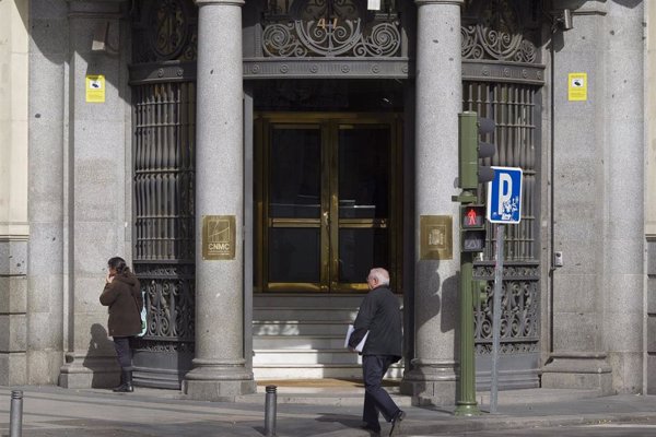Crecen los hogares satisfechos con sus servicios de telecomunicaciones y energía en 2024, según la CNMC
