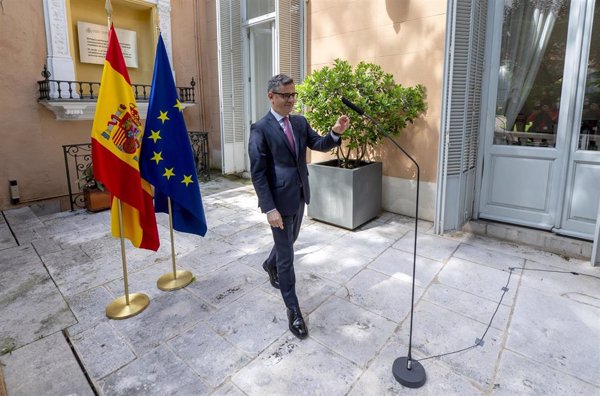 El Gobierno espera abordar con León XIV las indemnizaciones por abusos sexuales en la Iglesia