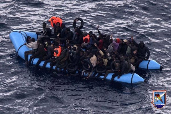 Interceptan a 28 migrantes en una patera en Cabrera (Baleares)
