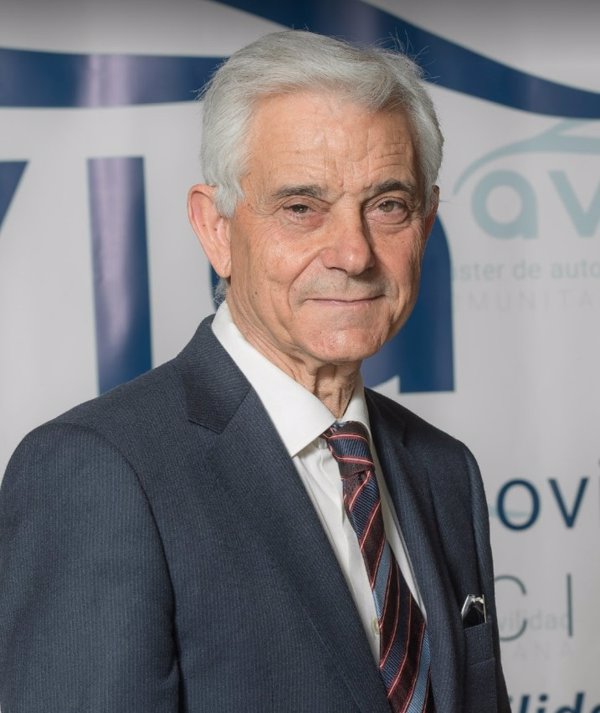 Fallece Domingo Ochoa, fundador de Industrias Ochoa y AVIA