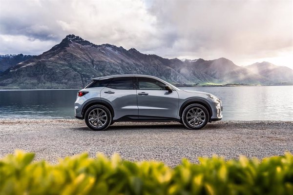 Lexus lanza el nuevo LBX híbrido autorrecargable con motor de 136 CV y desde 33.900 euros en España