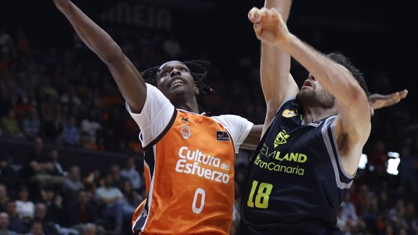 Valencia Basket y Joventut refuerzan unos 'Playoffs' en riesgo para Baskonia y Gran Canaria