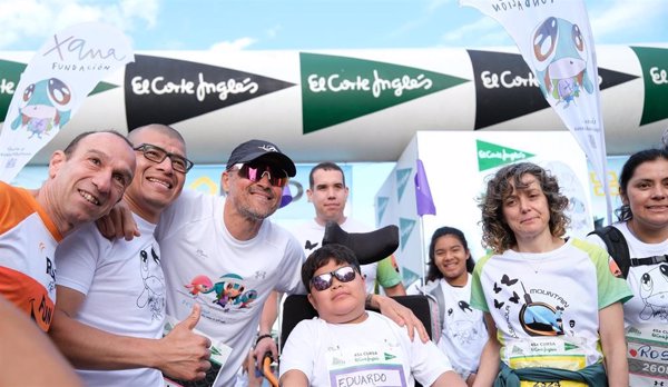 La 45 Cursa de El Corte Inglés reúne a 40.000 participantes en Barcelona, 7.000 más