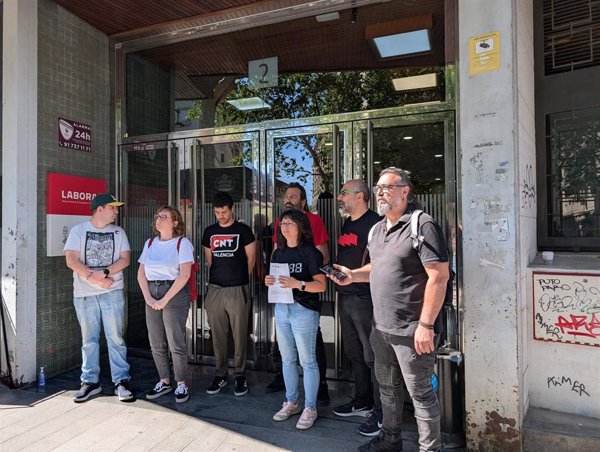 Los sindicatos formalizan la convocatoria de huelga general el 29 de mayo para pedir responsabilidades por la dana