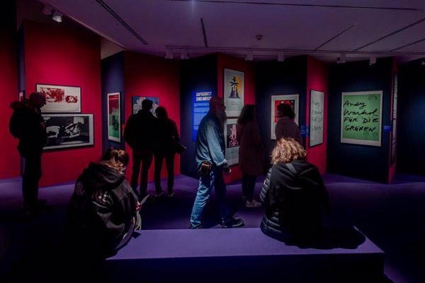 La exposición 'Andy Warhol. Posters' de la Fundación Canal cierra sus puertas con más de 90.000 visitantes