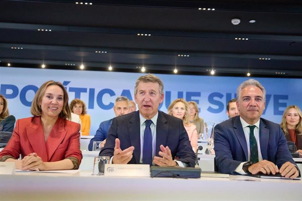 Feijóo anuncia un Congreso del PP el 5 y 6 de julio para tener al PP