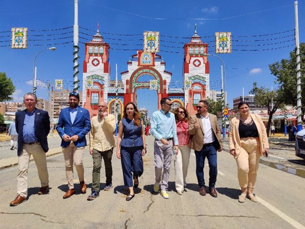 IU pide volver al modelo de Feria de Sevilla 'largo' y califica de 