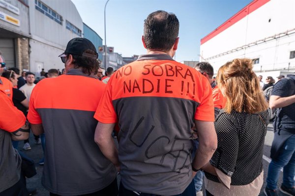 Bridgestone rebaja los despidos a 232 en Basauri (Vizcaya) y a 188 en Puente San Miguel (Cantabria)