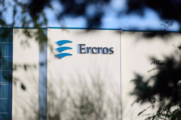 Ercros pierde 12 millones hasta marzo, frente a ganancias de un año antes, por la debilidad de la demanda