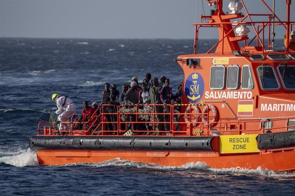 El Congreso insta al Gobierno a retornar a todos los menores migrantes solos a iniciativa de Vox con apoyo del PP