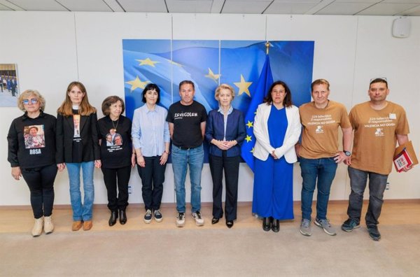 Von der Leyen, tras reunirse con víctimas de la dana: 