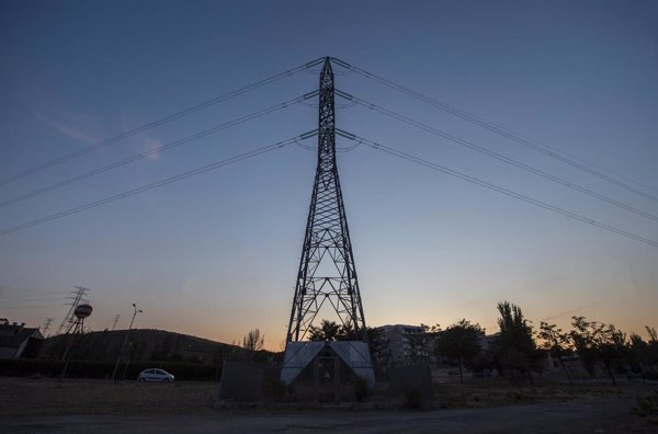 El mercado eléctrico podría fijar precios sobre los 100 euros tras la desescalada arancelaria, según Tempos