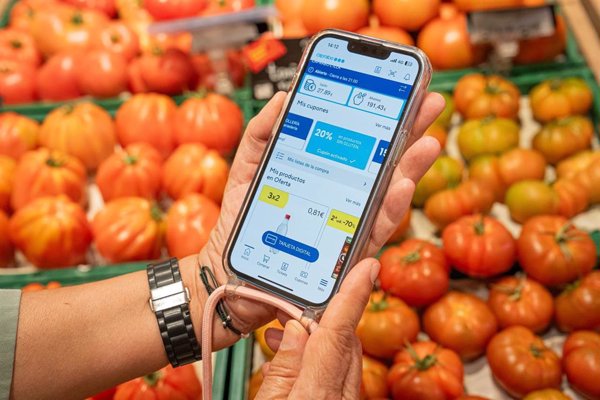 Caprabo impulsa su digitalización y prevé alcanzar los 400.000 usuarios digitales en 2025