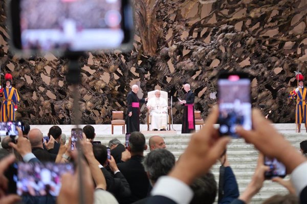 León XIV propone definir unas normas para que los obispos latinos apoyen a los católicos orientales en la diáspora