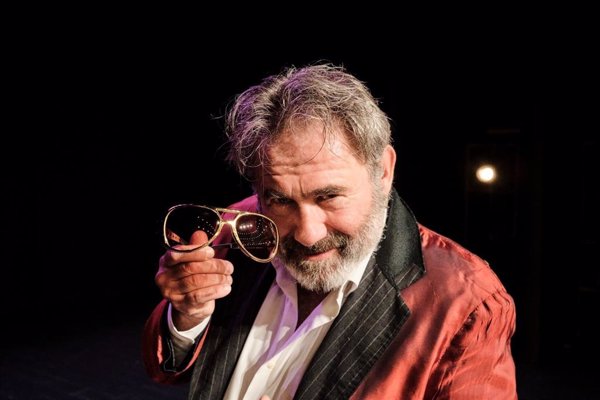 El actor Sergi López celebra 20 años de 'Non Solum' en el Teatre Poliorama de Barcelona