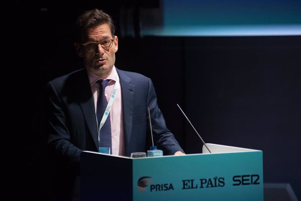 Oughourlian aboga por que Indra se centre en defensa y venda sus demás negocios: 
