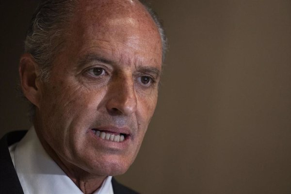 Camps descarta presidir el PP en C. Valenciana y avisa que