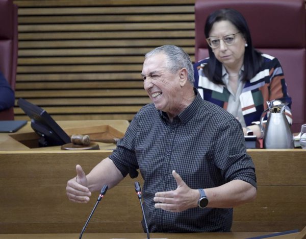 Compromís no logra quitar privilegios a 'expresidents',