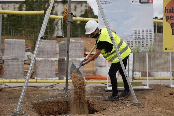Barcelona y otras 14 ciudades europeas piden a Bruselas movilizar 300.000 euros al año en vivienda