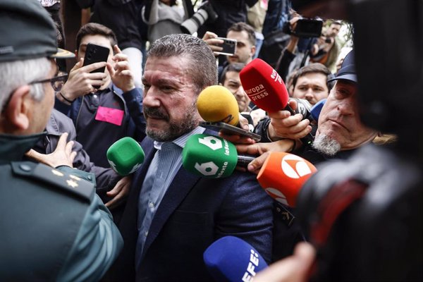 El abogado de Argüeso niega incompatibilidad entre defender a su cliente en dana y representar a veces a Manos Limpias